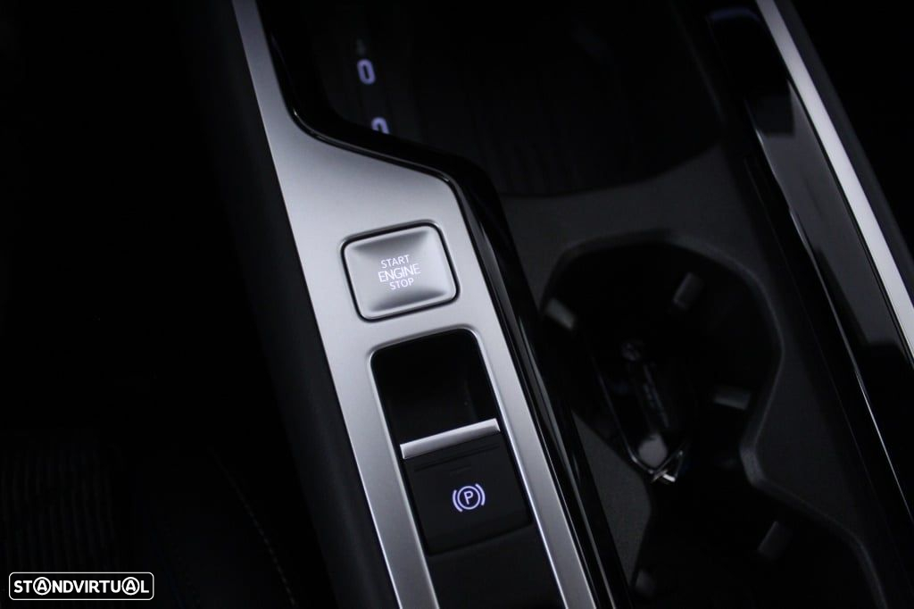 VW Passat Variant 1.5 TSI eHybrid R-Line DSG - 30