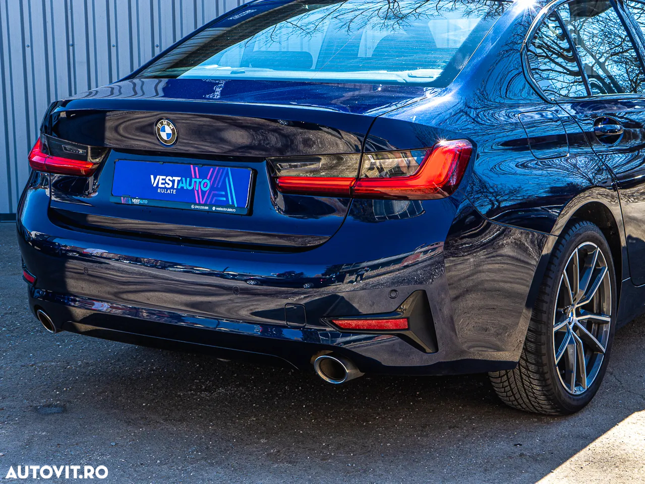 BMW Seria 3 330i AT - 23