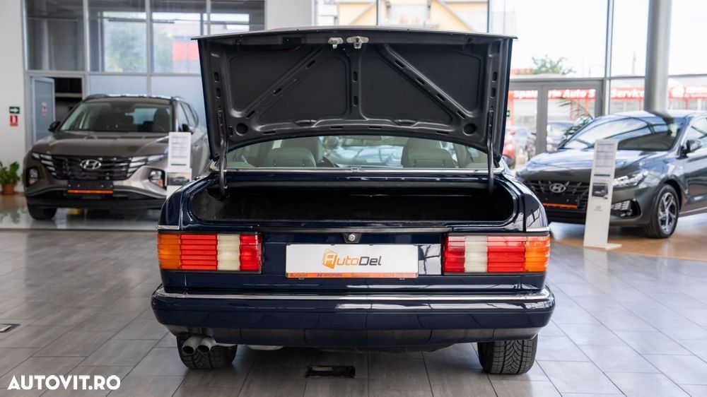 Mercedes-Benz W126 - 11