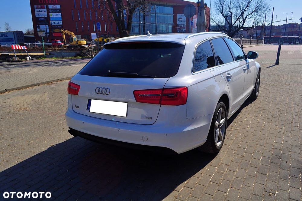 Audi A6 Avant - 4