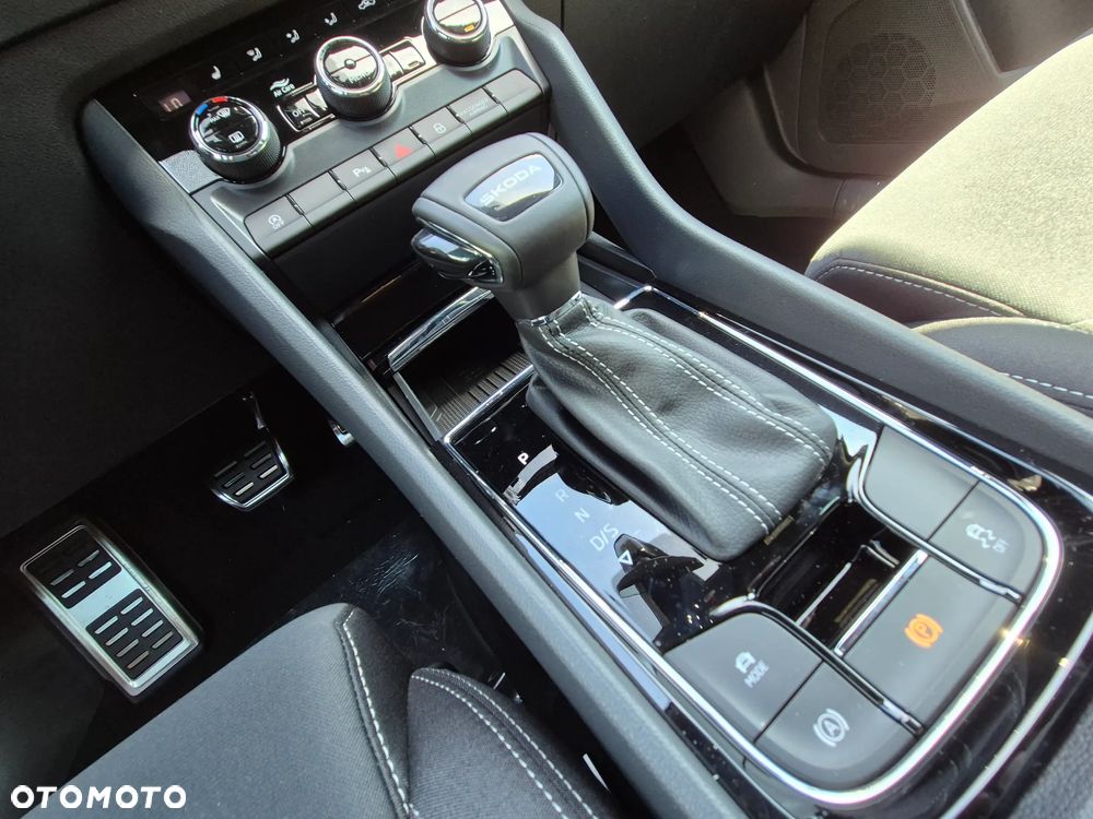 Skoda Karoq 1.5 TSI ACT Sportline DSG - 8