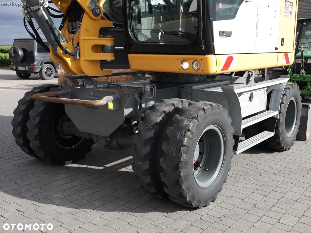 Liebherr A910 Compact - 21
