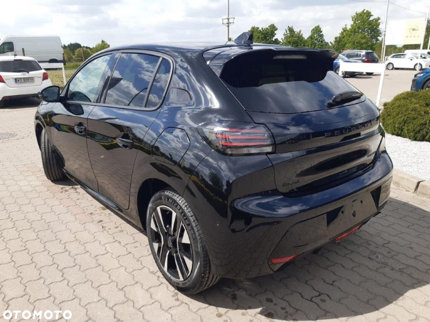 Peugeot 208 - 3