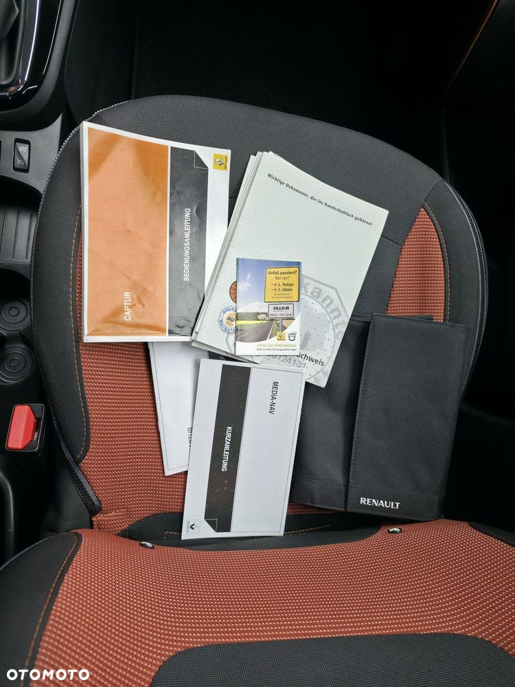 Renault Captur - 25
