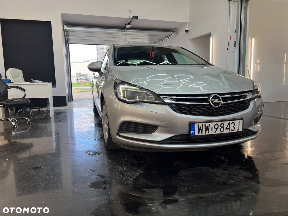 Opel Astra - 1