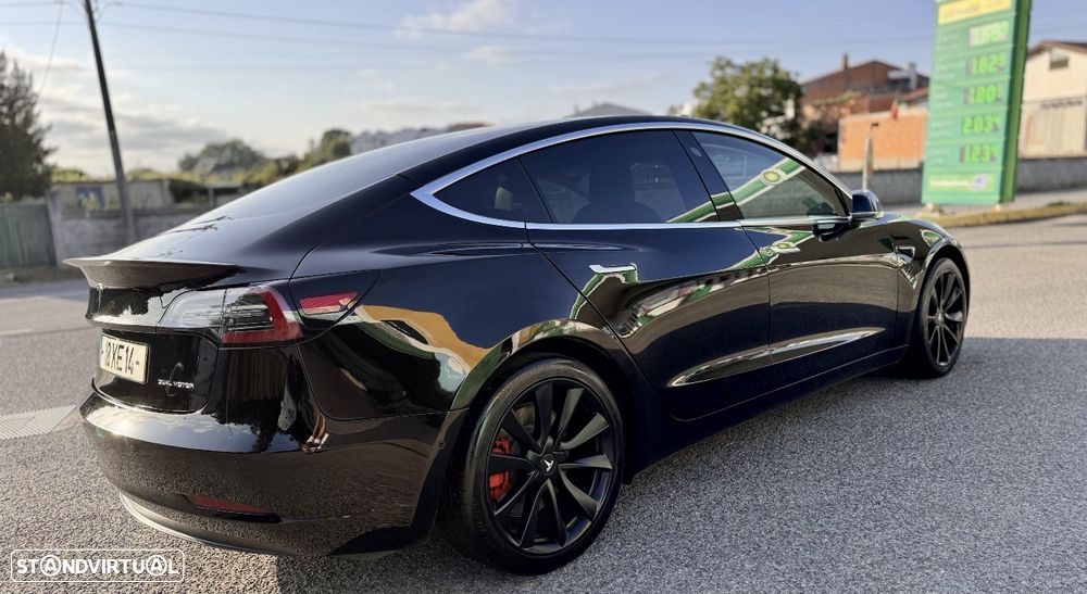 Tesla Model 3 - 2