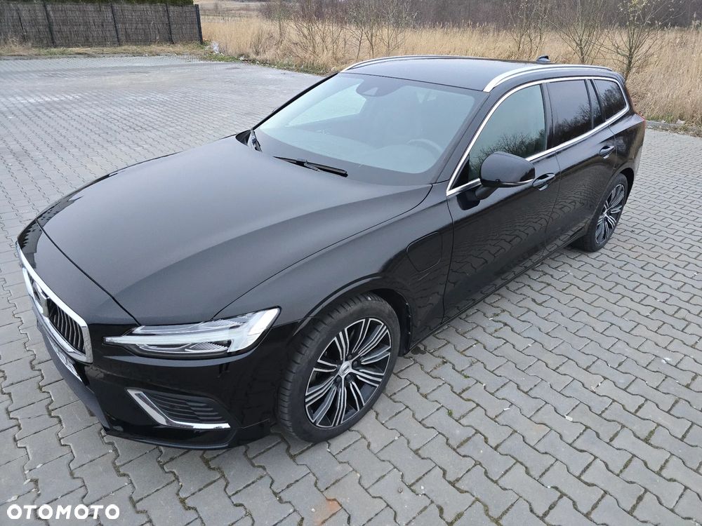 Volvo V60 T6 AWD Plug-In Hybrid Essential - 26