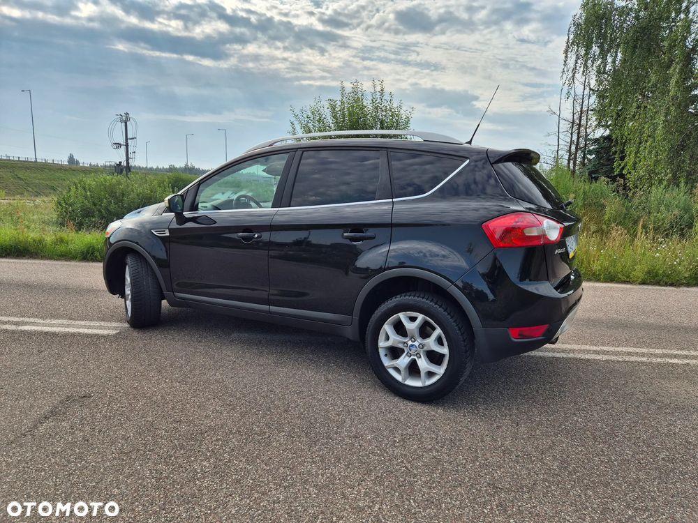 Ford Kuga 2.0 TDCi 2x4 Titanium - 12