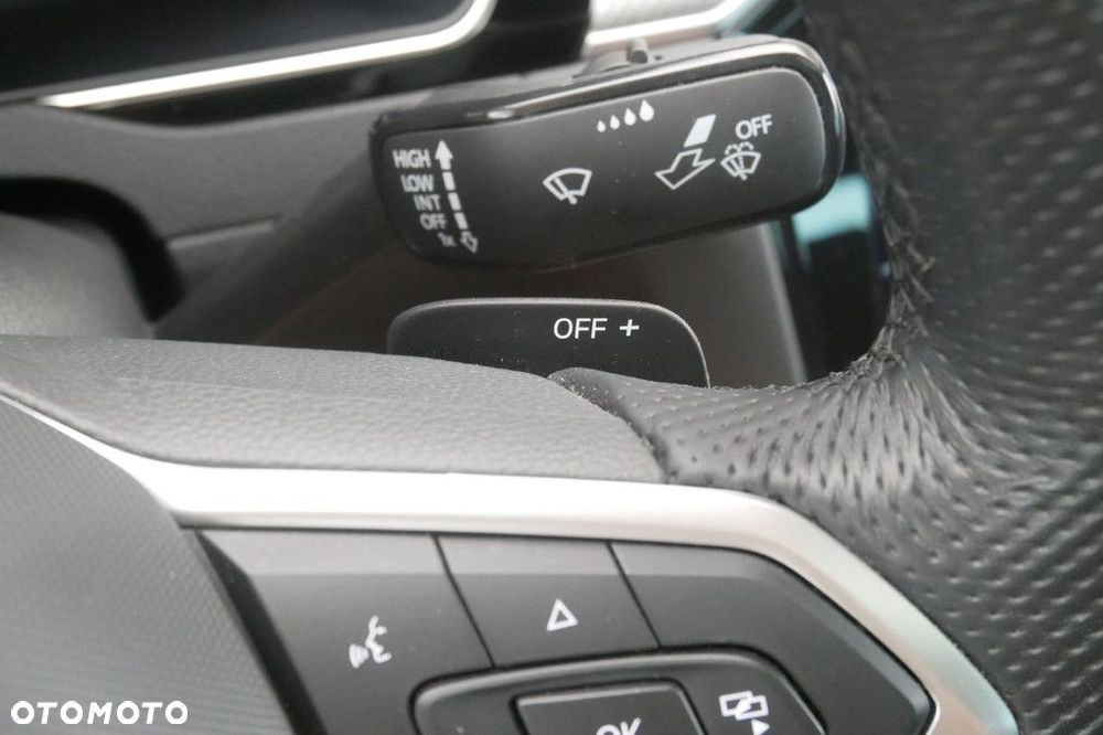 Volkswagen Passat - 34