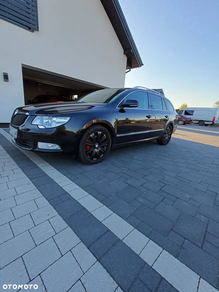Skoda Superb 2.0 TDI 4x4 DSG Ambition - 10