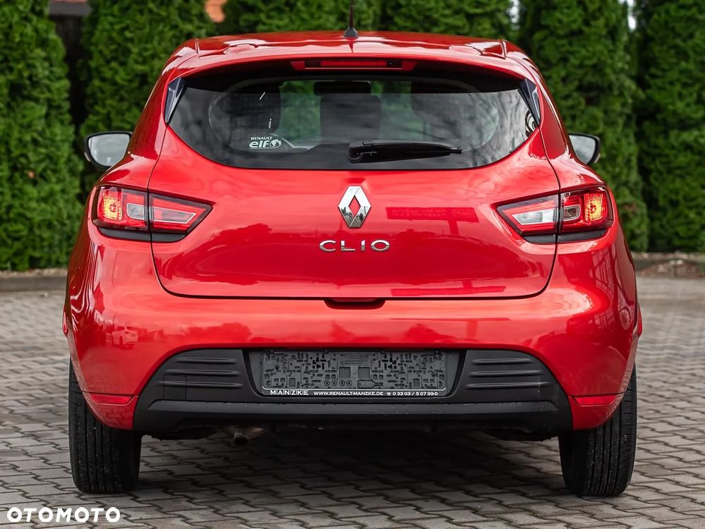 Renault Clio - 11