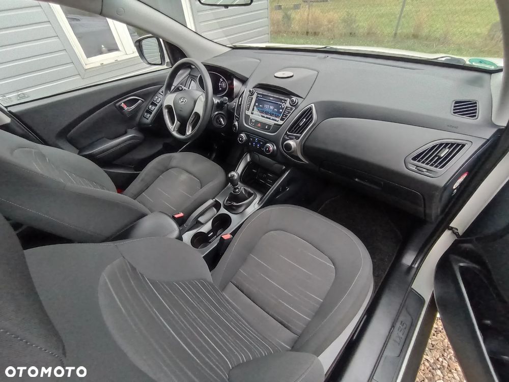 Hyundai ix35 blue 1.6 2WD Finale Silver - 20