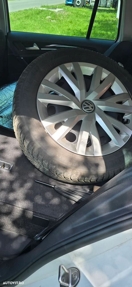 Volkswagen Golf 2.0 BlueTDI DSG Highline - 5