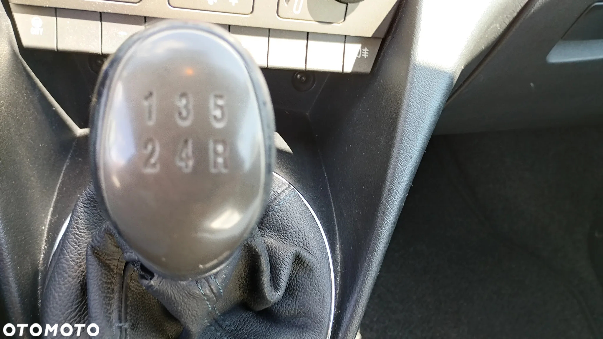 Lancia Ypsilon 1.2 8V Argento (5 os.) - 14