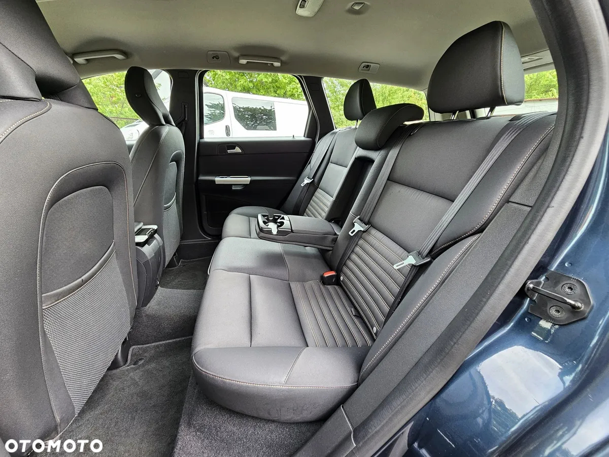 Volvo V50 2.0 Momentum - 22
