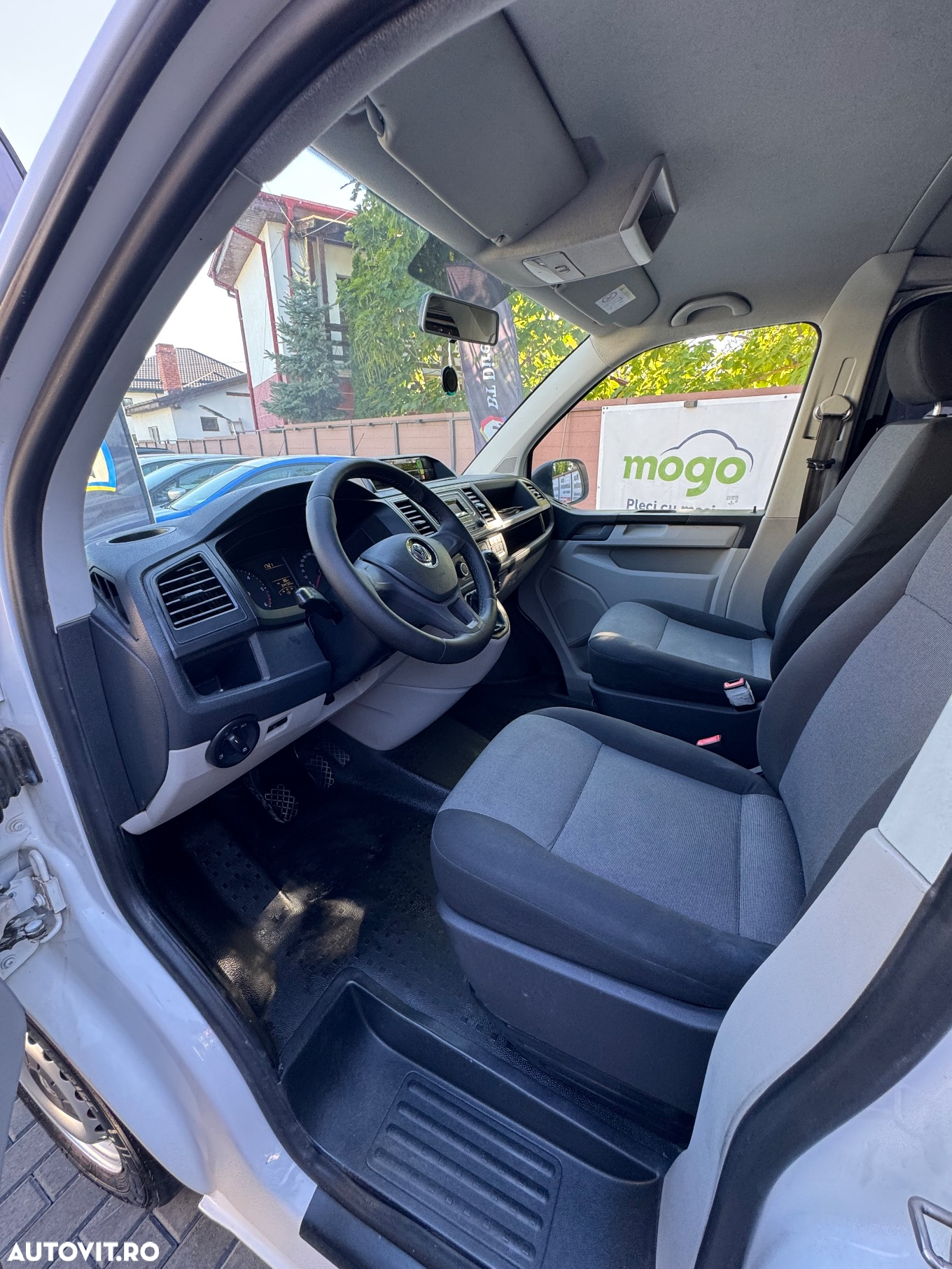 Volkswagen Transporter Multivan T6 2.0 TDI 75 kW KR Comfortline - 18