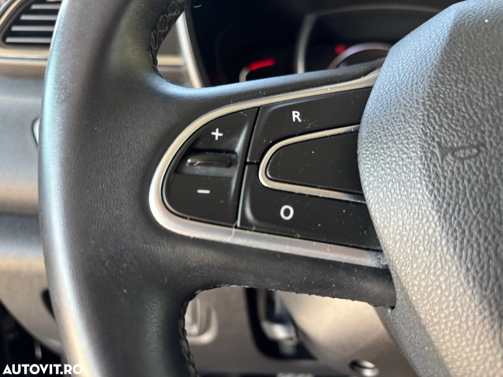 Renault Kadjar BLUE dCi 115 BUSINESS EDITION - 29