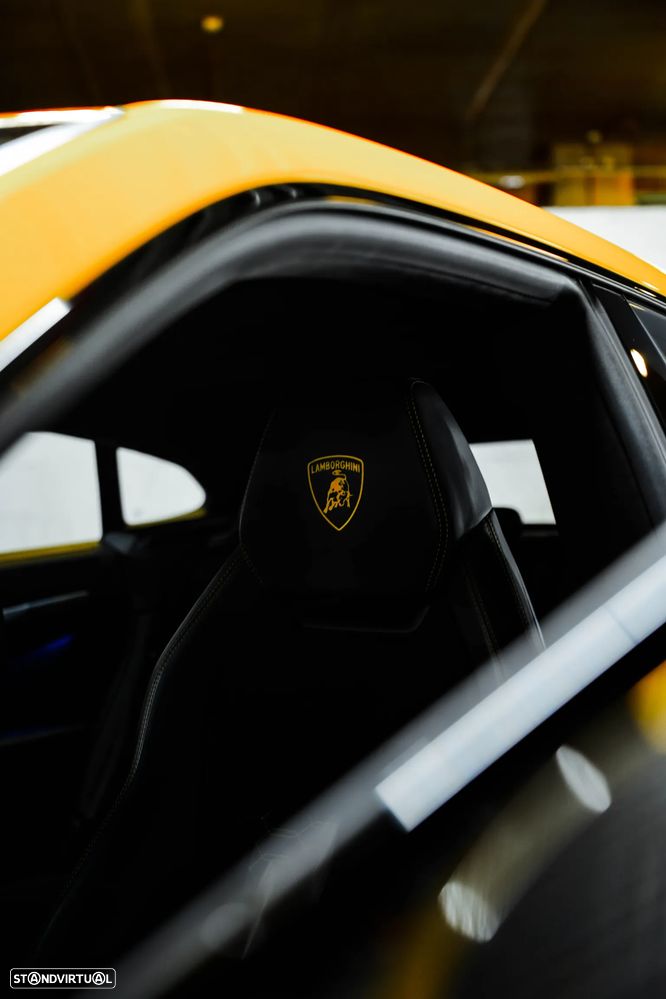Lamborghini Urus - 14