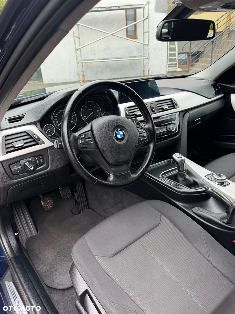 BMW Seria 3 318d Luxury Line Purity - 18