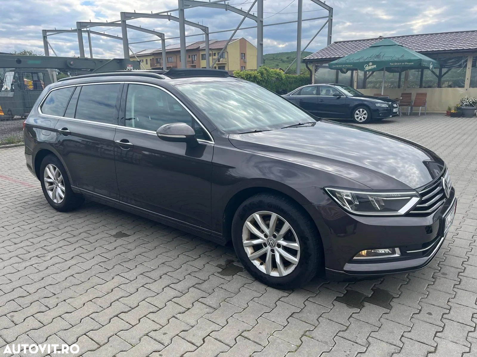 Volkswagen Passat Variant 2.0 TDI (BlueMotion Technology) Comfortline - 4