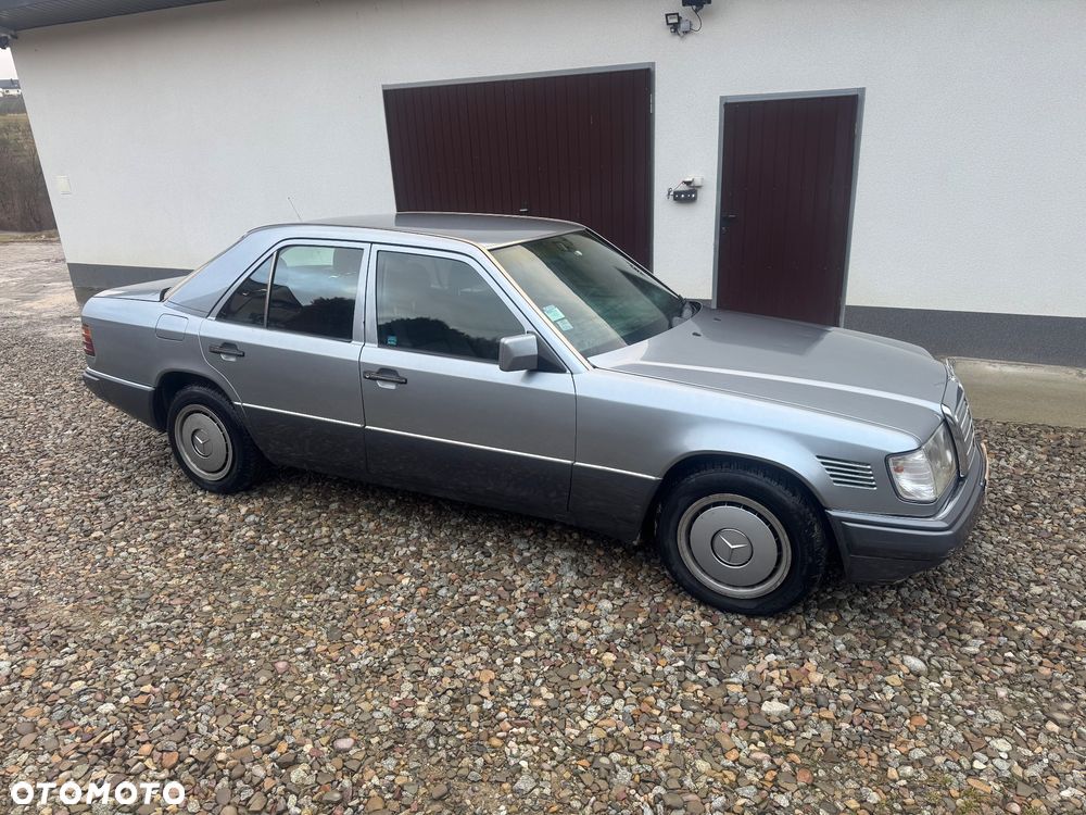 Mercedes-Benz W124 (1984-1993) - 1