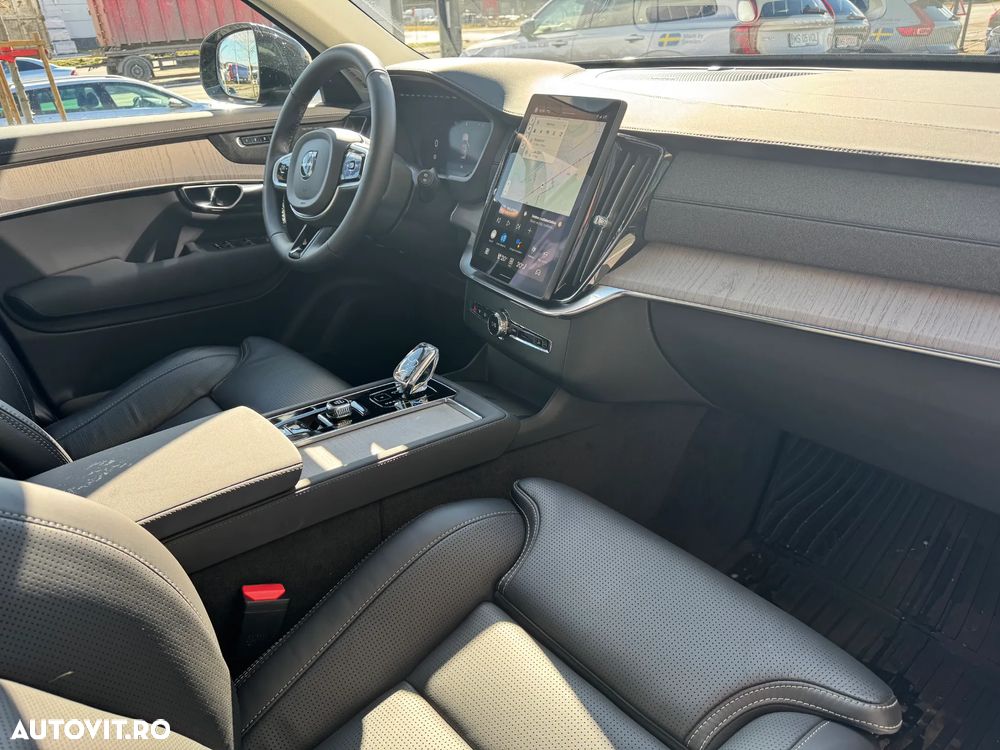 Volvo XC 90 T8 AWD PHEV Plus Dark - 10