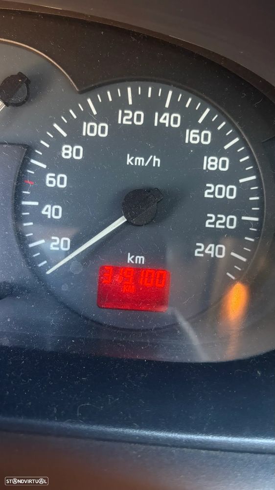 Renault Mégane Break 1.4 16V Authentique - 3