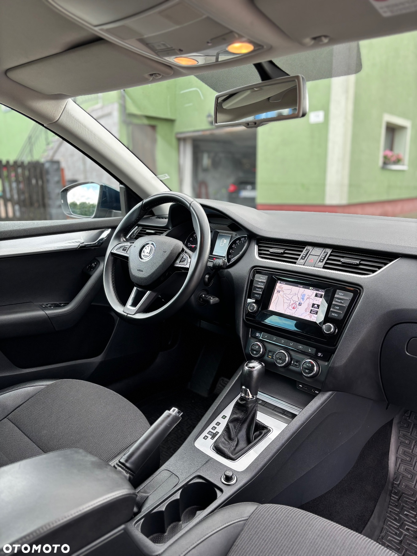 Skoda Octavia Combi 1.6 TDI DPF DSG Elegance - 17