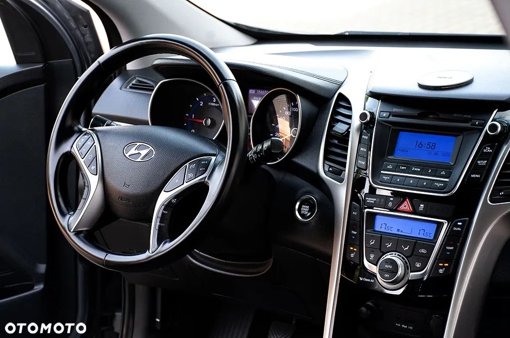 Hyundai i30 1.6 CRDi Style - 32