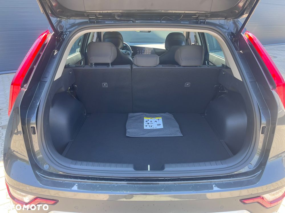 Kia Niro 1.6 GDI Hybrid M - 12