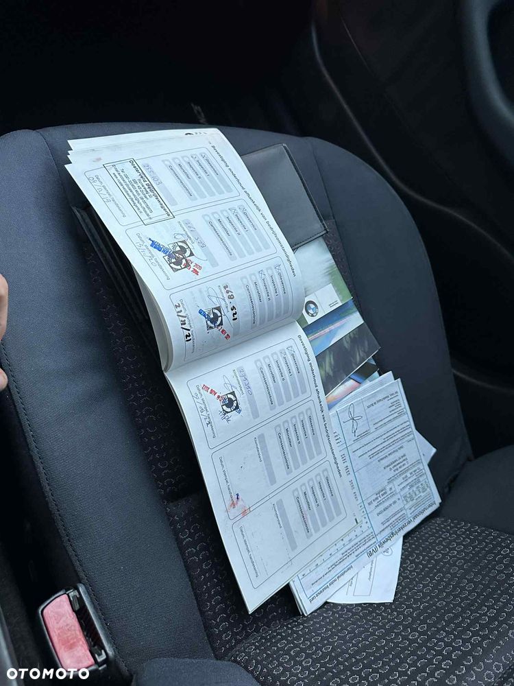 BMW Seria 3 325i - 17