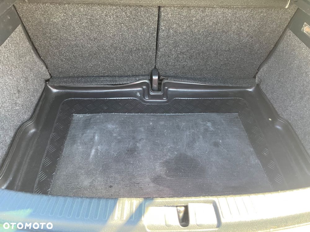 Volkswagen Scirocco - 28
