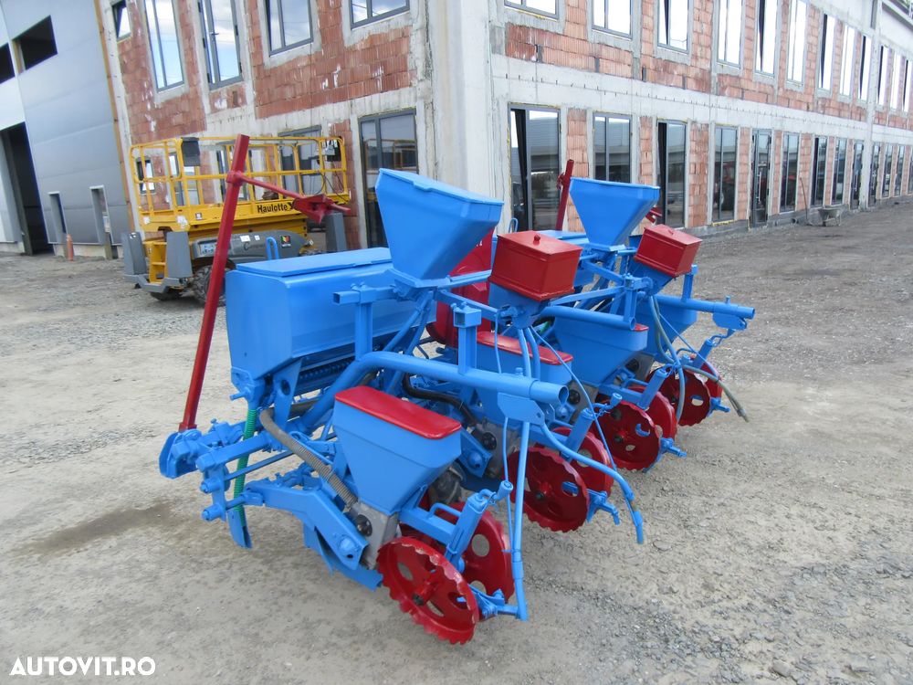 MONOSEM Semanatoare de porumb 4 randuri - 7