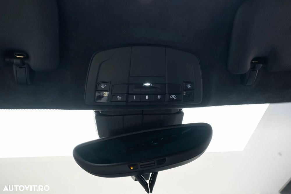 Porsche 911 Carrera 4S PDK - 27