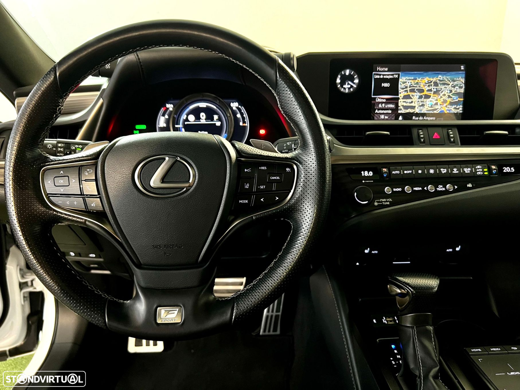 Lexus es-300h F Sport+ - 16