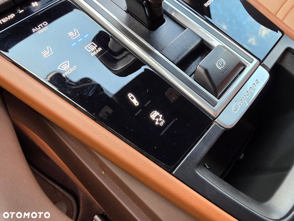 Porsche Cayenne E-Hybrid Platinum Edition - 29