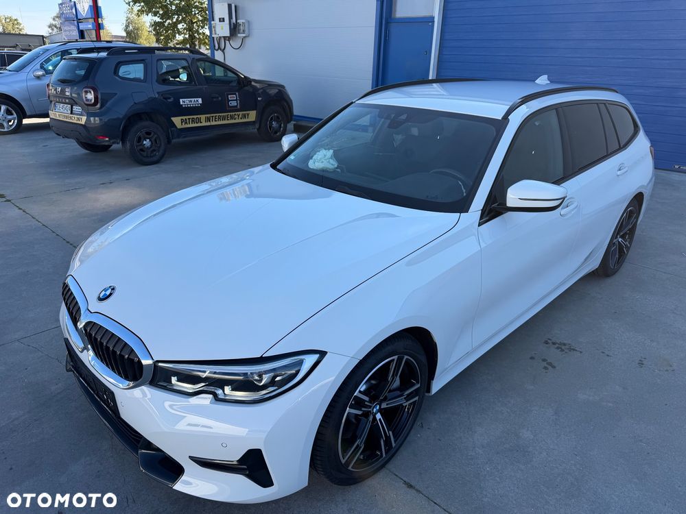 BMW Seria 3 2020 photo 2