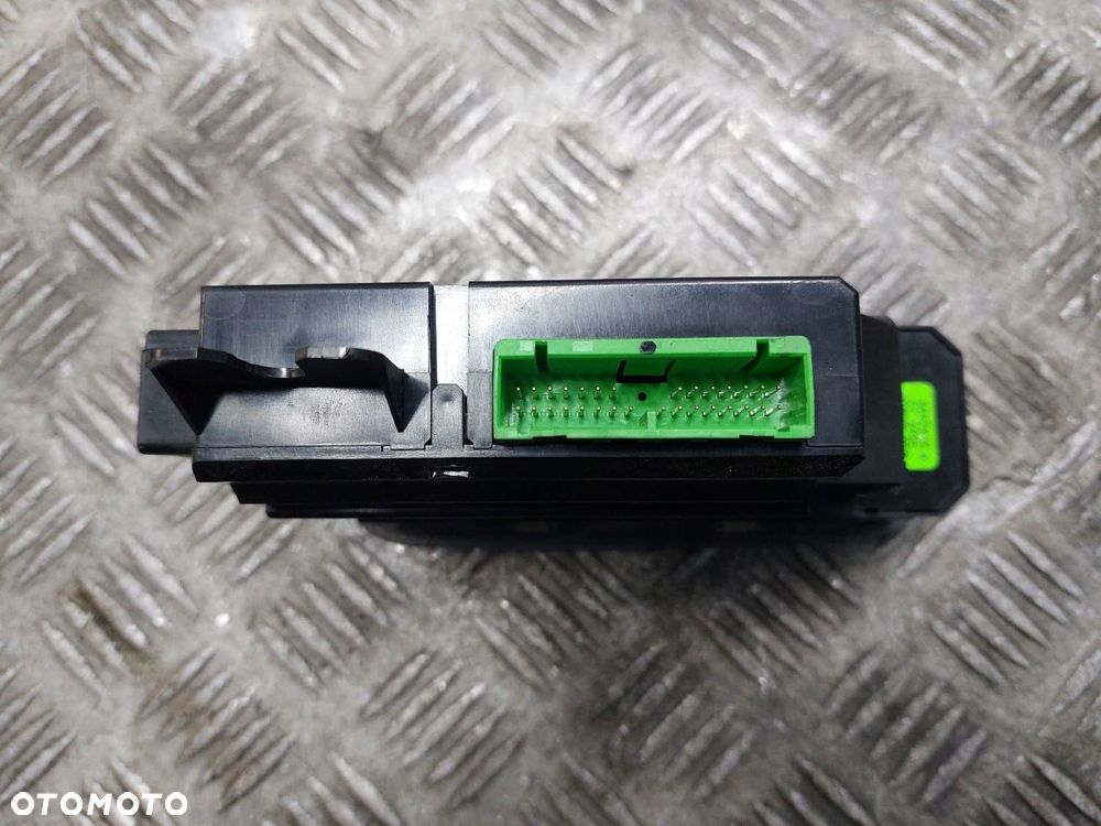 PANEL STEROWANIA SZYB VOLVO S60 I 8682949 - 2