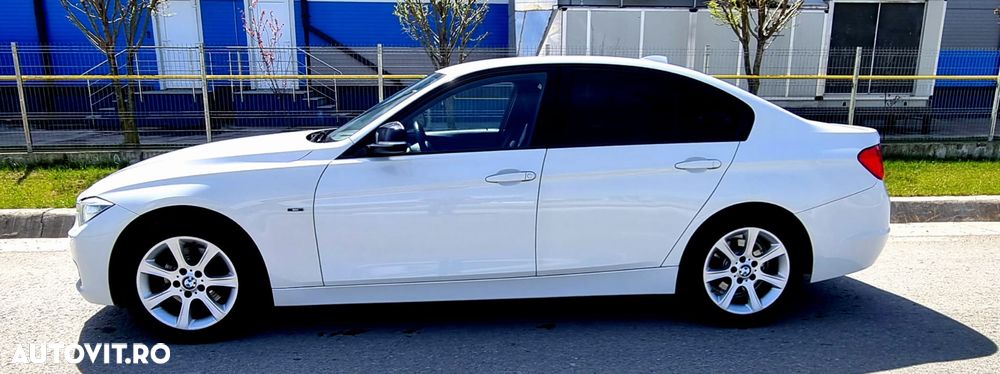 BMW Seria 3 320d Sport-Aut. - 3