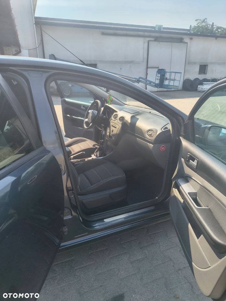 Ford Focus - 15