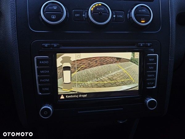 Volkswagen Touran - 20