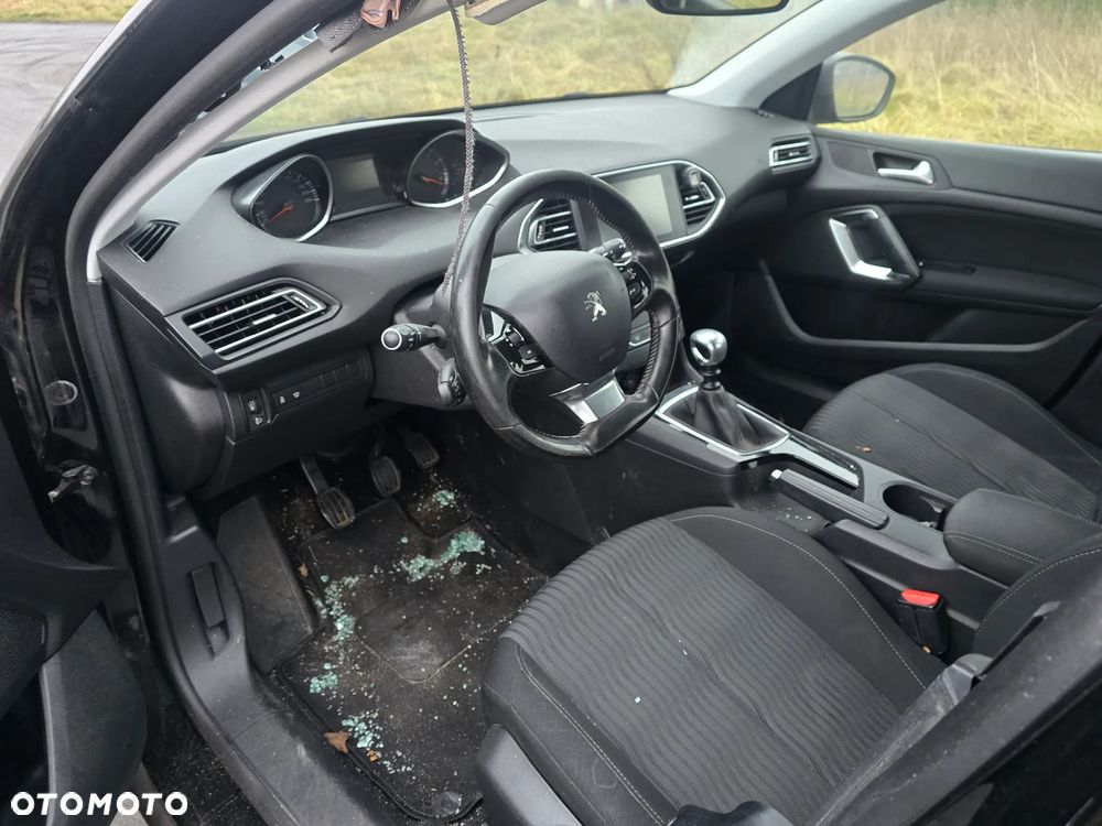 Peugeot 308 PureTech 130 Stop & Start Allure - 9