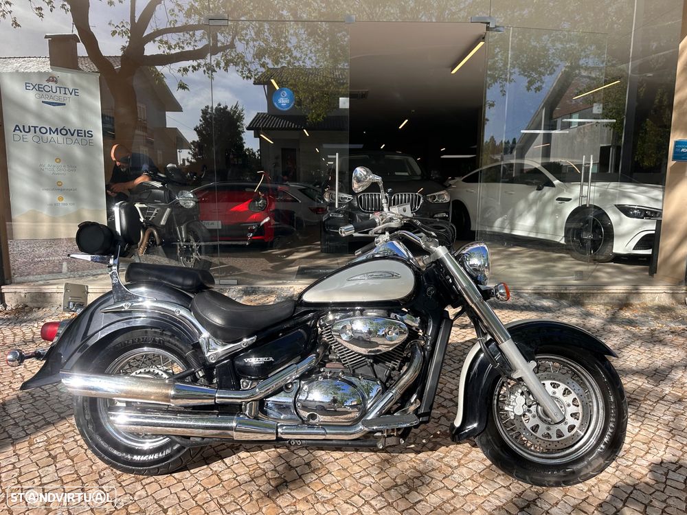 Suzuki Intruder VL 800 Volusia - 4