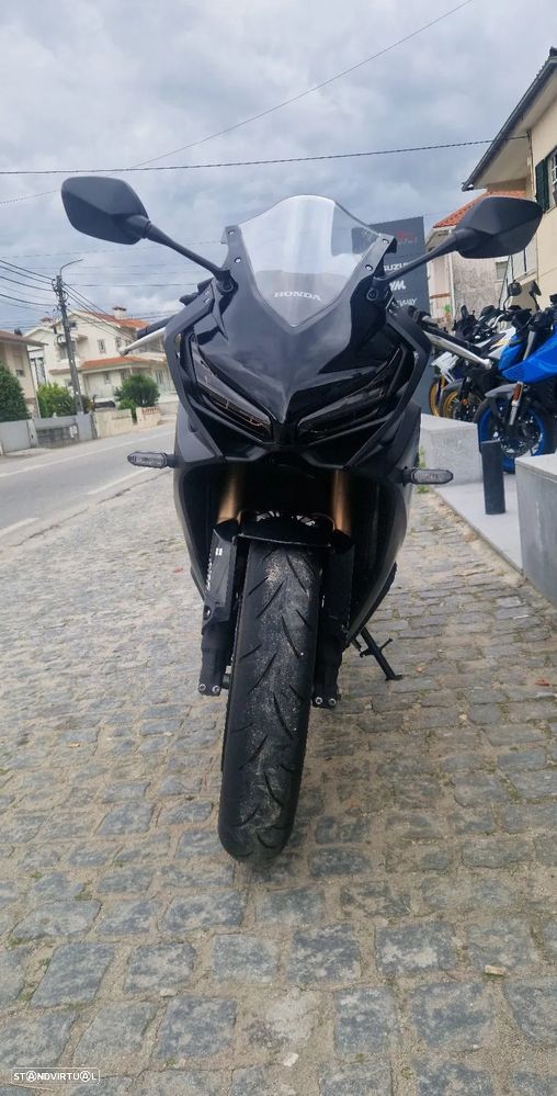 Honda CBR - 7