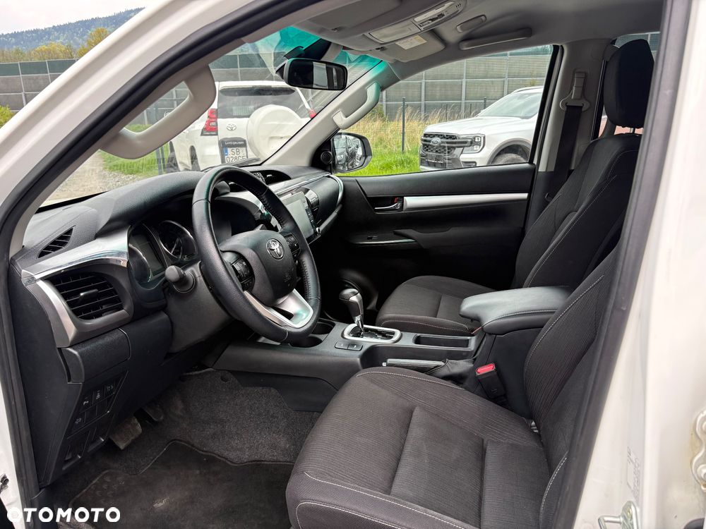 Toyota Hilux 2.8 D-4D Double Cab SR5+ 4x4 - 16