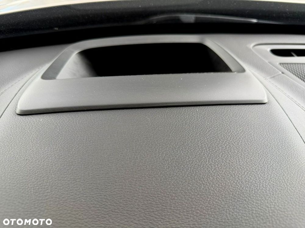 Volvo XC 90 - 35