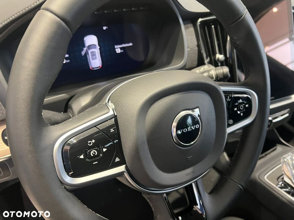 Volvo XC 90 T8 AWD Ultra Dark - 28