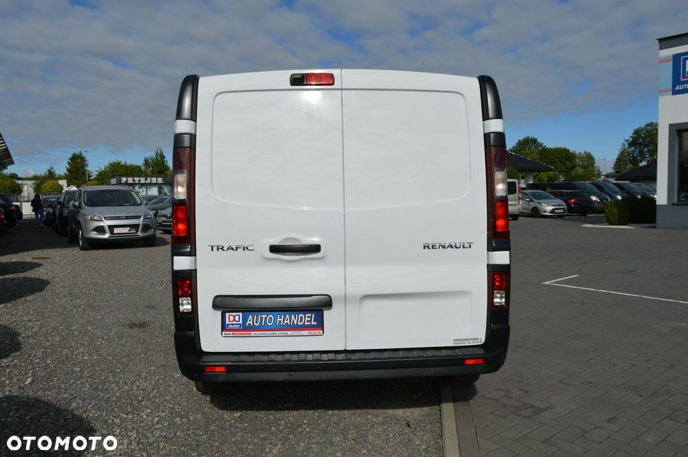 Renault Trafic - 16