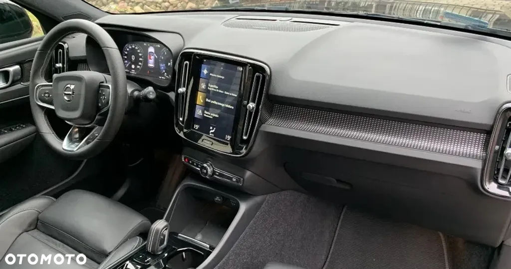 Volvo XC 40 T4 AWD R-Design - 26