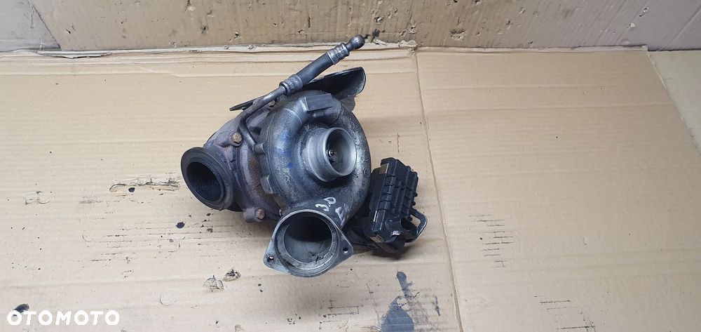 Turbina turbosprężarka turbo nastawnik BMW 3 E91 E90 3.0D 7796311 - 4